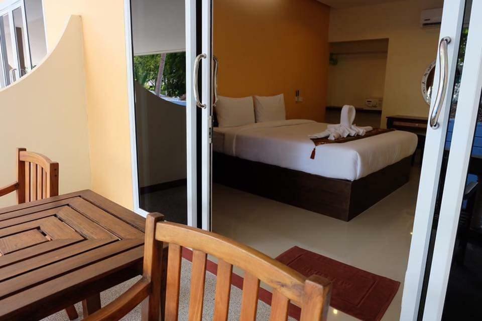 Family Guesthouse Chaweng Екстер'єр фото